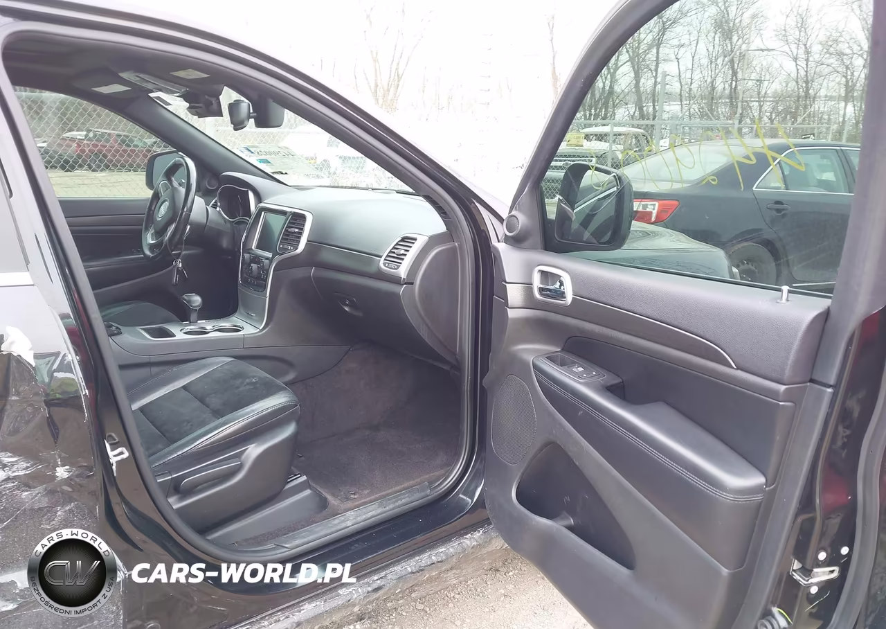 2015 Jeep Grand Cherokee Altitude VIN:1C4RJFAG5FC227601 - 5