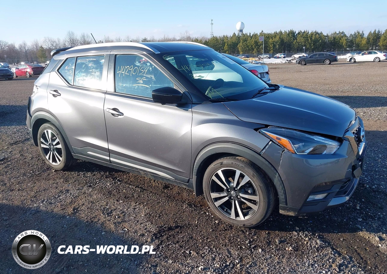 2020 Nissan Kicks Sr Xtronic Cvt