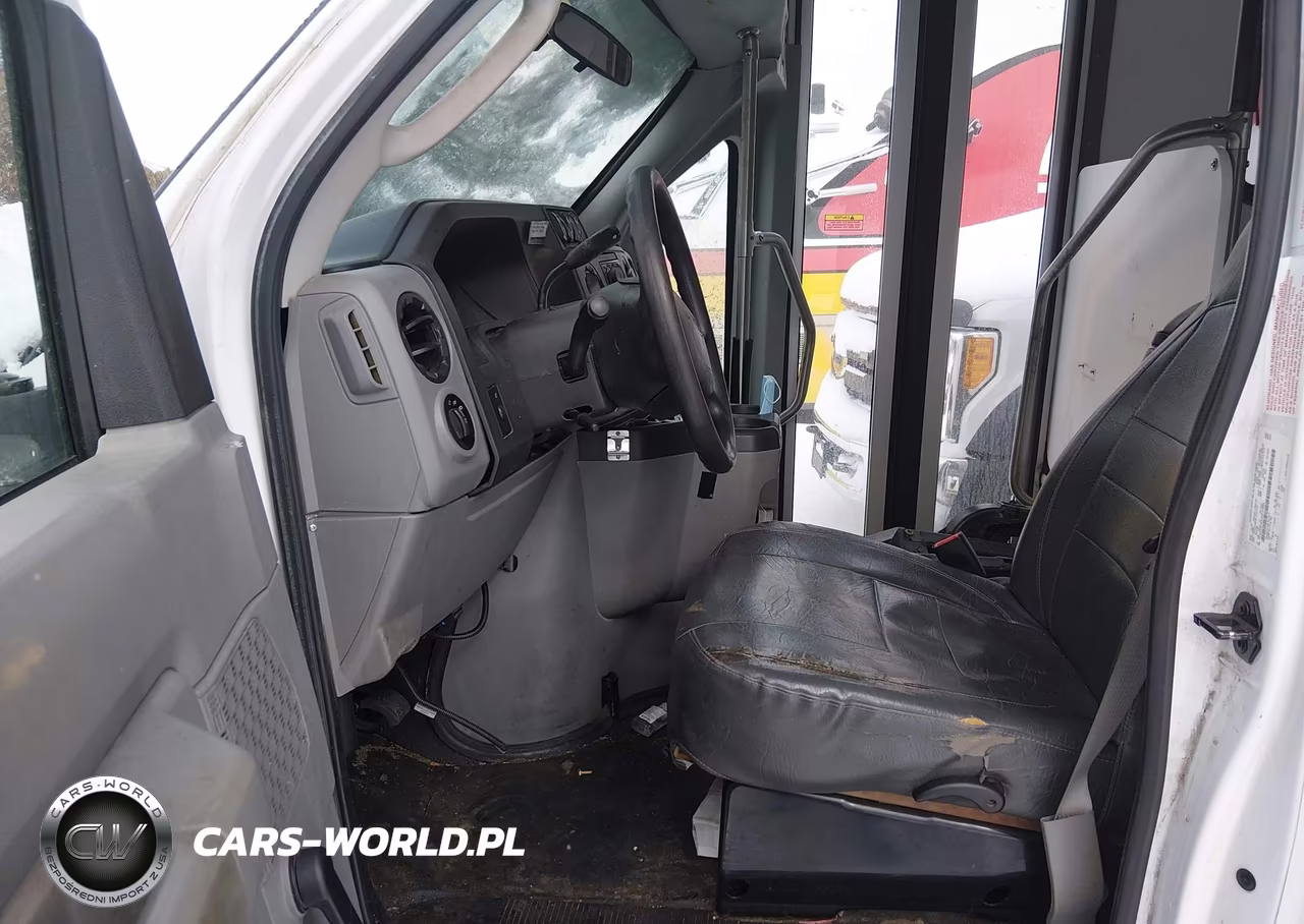 2018 Ford E-450 Cutaway VIN:1FDFE4FS3JDC37860 - 7