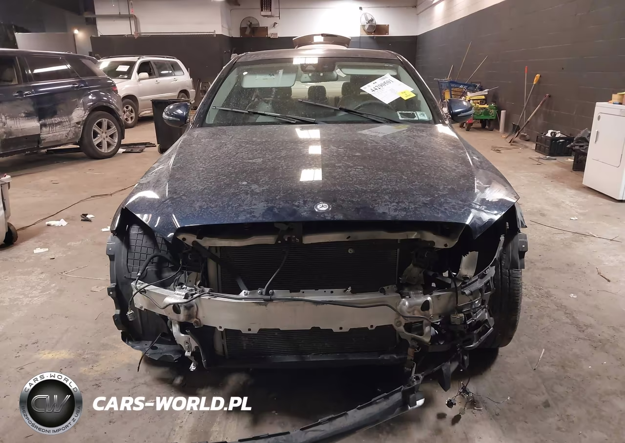 2017 Mercedes-Benz C 300 4Matic VIN:55SWF4KBXHU203312 - 13