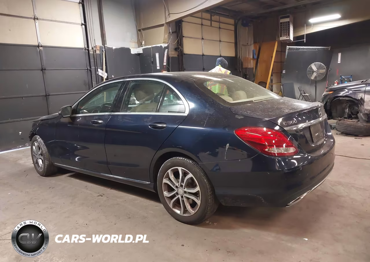 2017 Mercedes-Benz C 300 4Matic VIN:55SWF4KBXHU203312 - 3