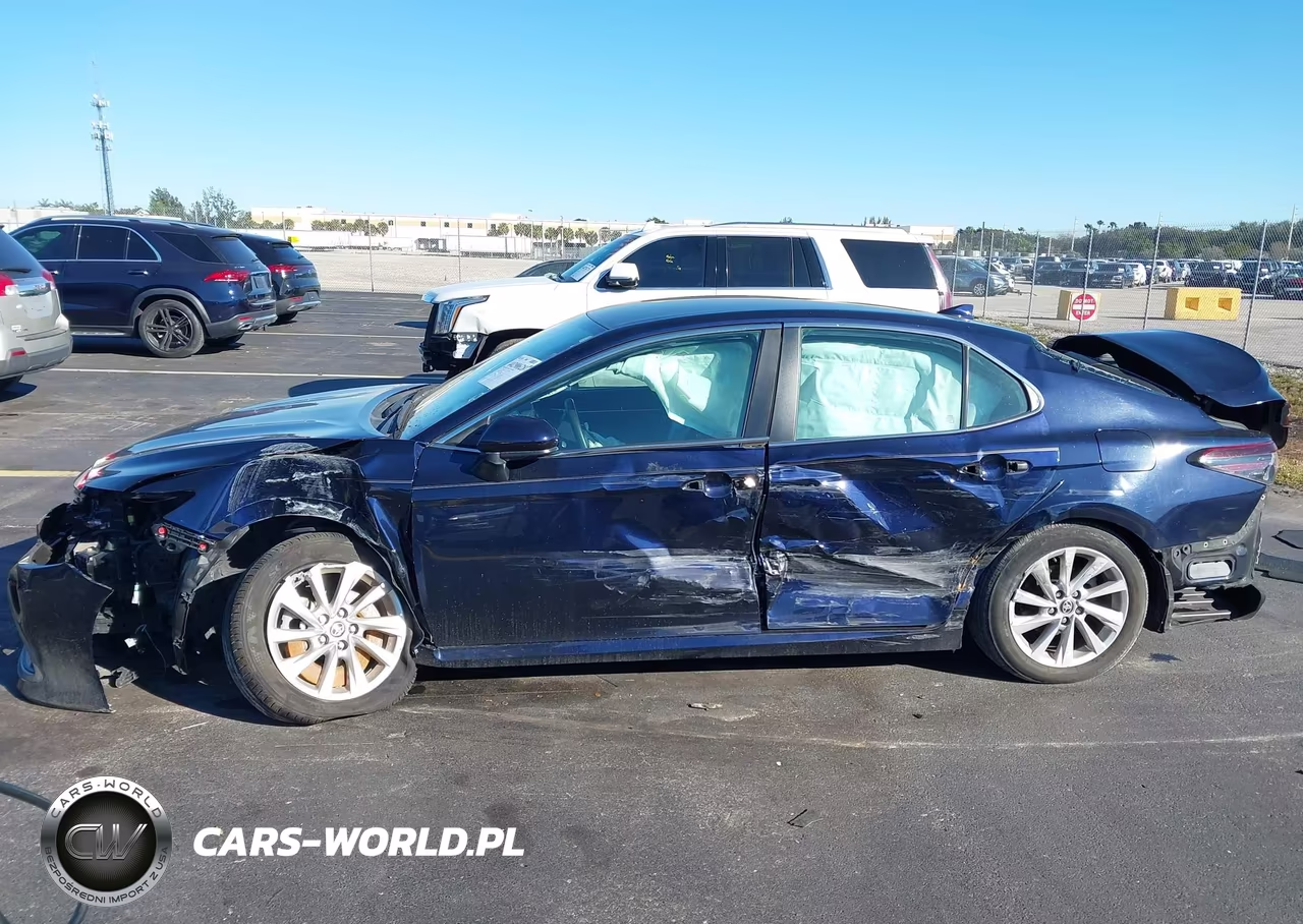 2021 Toyota Camry Le VIN:4T1C11AK6MU527891 - 15