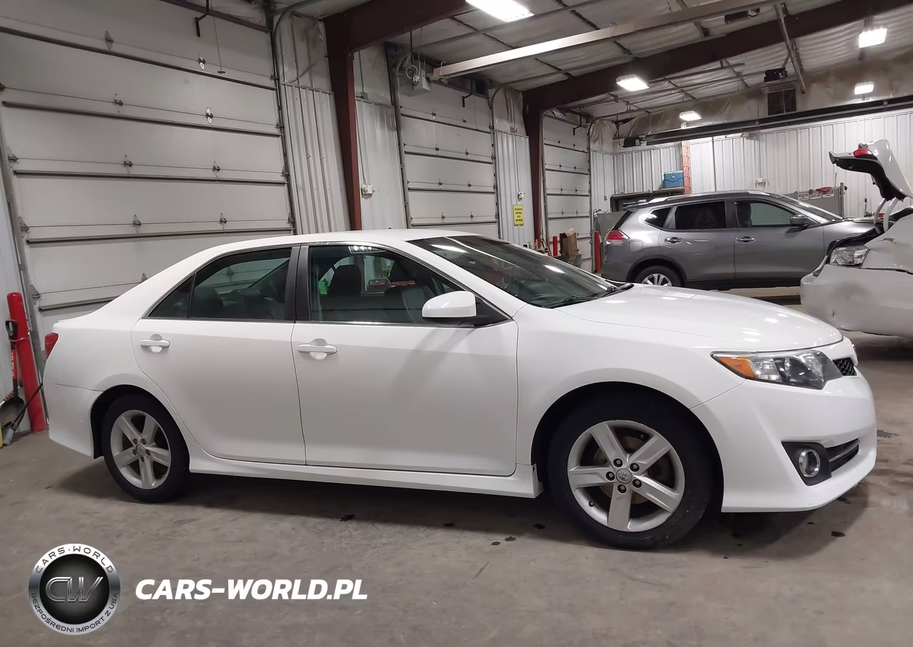 2014 Toyota Camry Se VIN:4T1BF1FK2EU752736 - 13