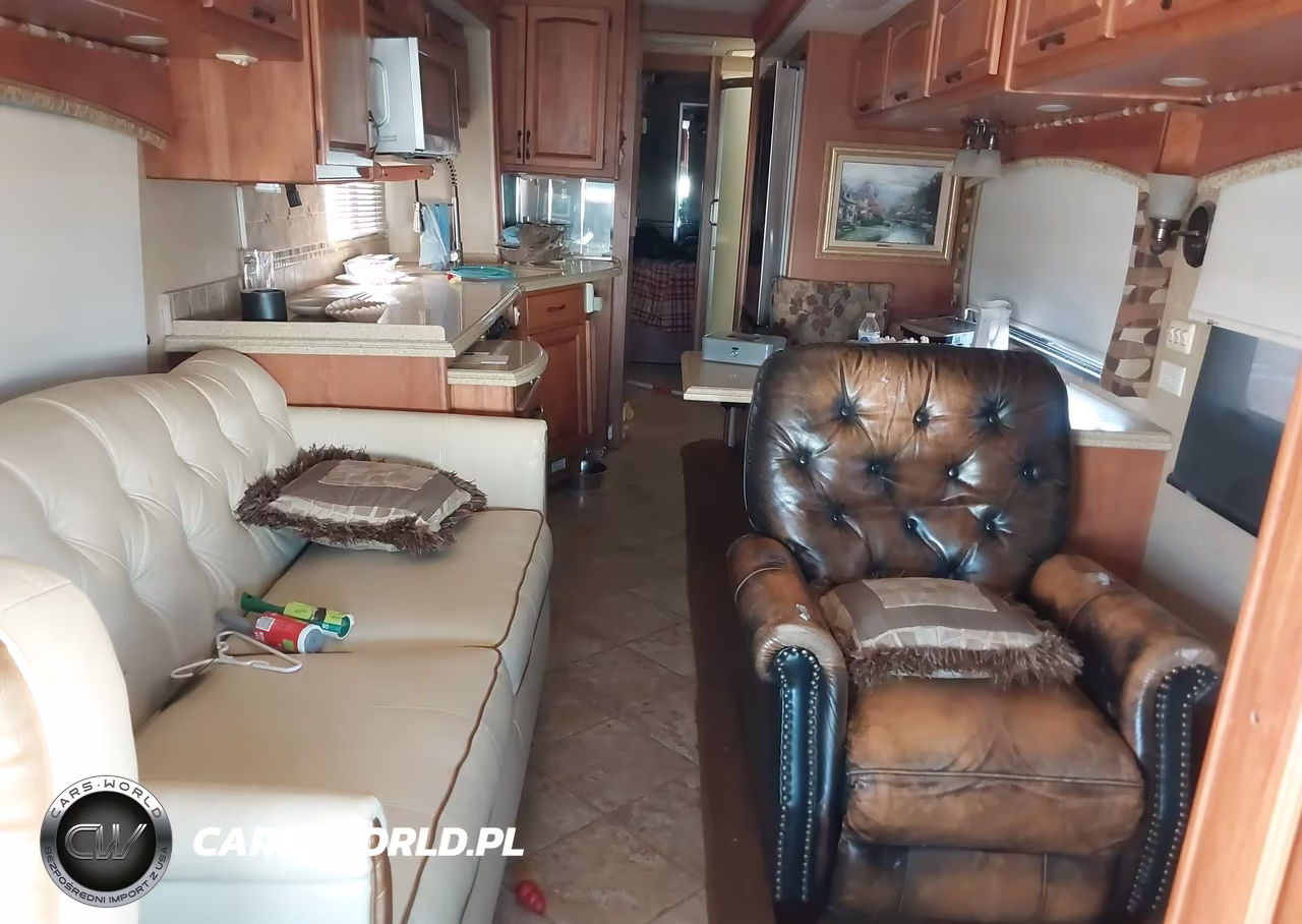 2008 Holiday Rambler Endeavor VIN:1RF43464382045615 - 8