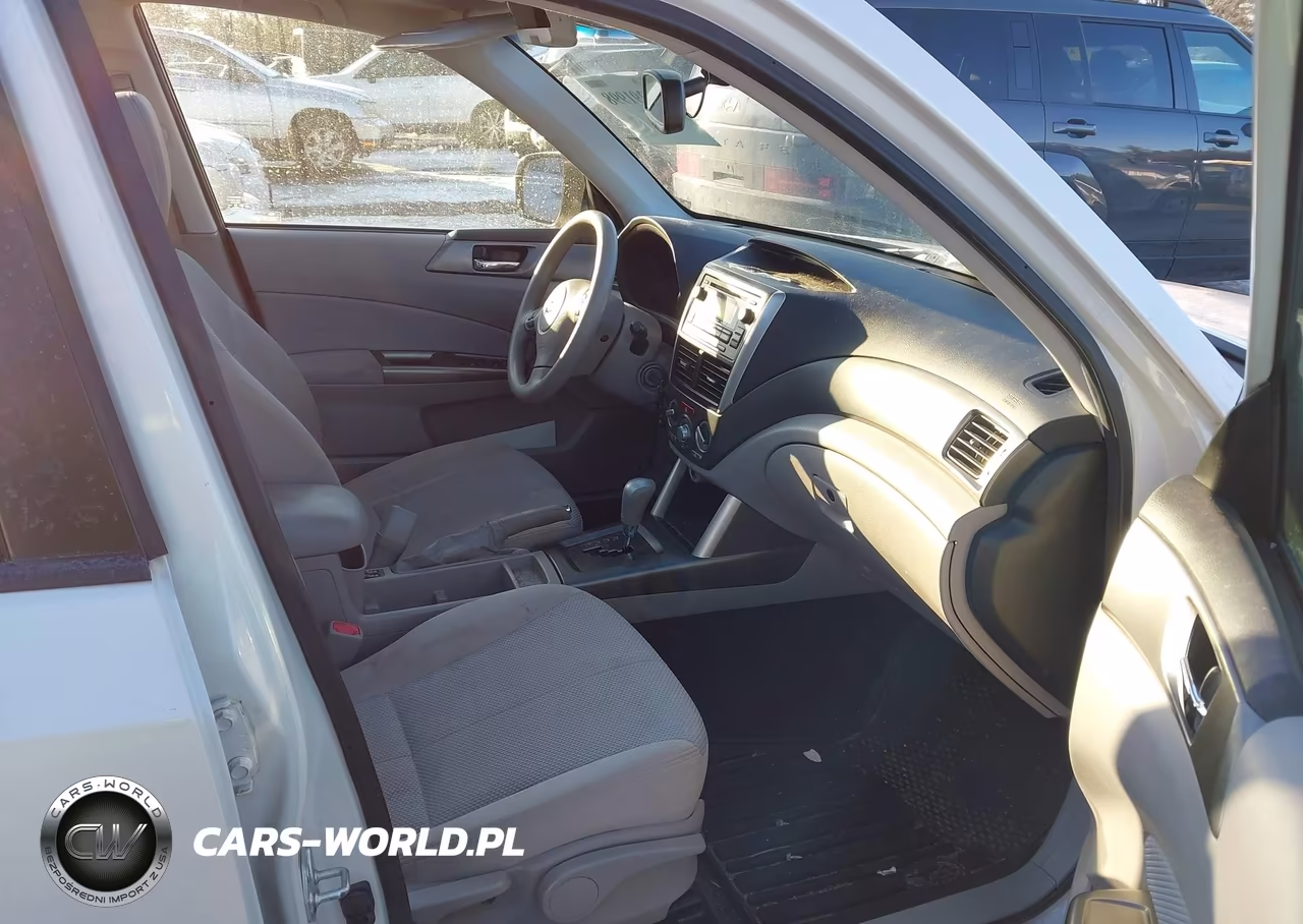 2012 Subaru Forester 2.5X Premium VIN:JF2SHADC1CH435600 - 5
