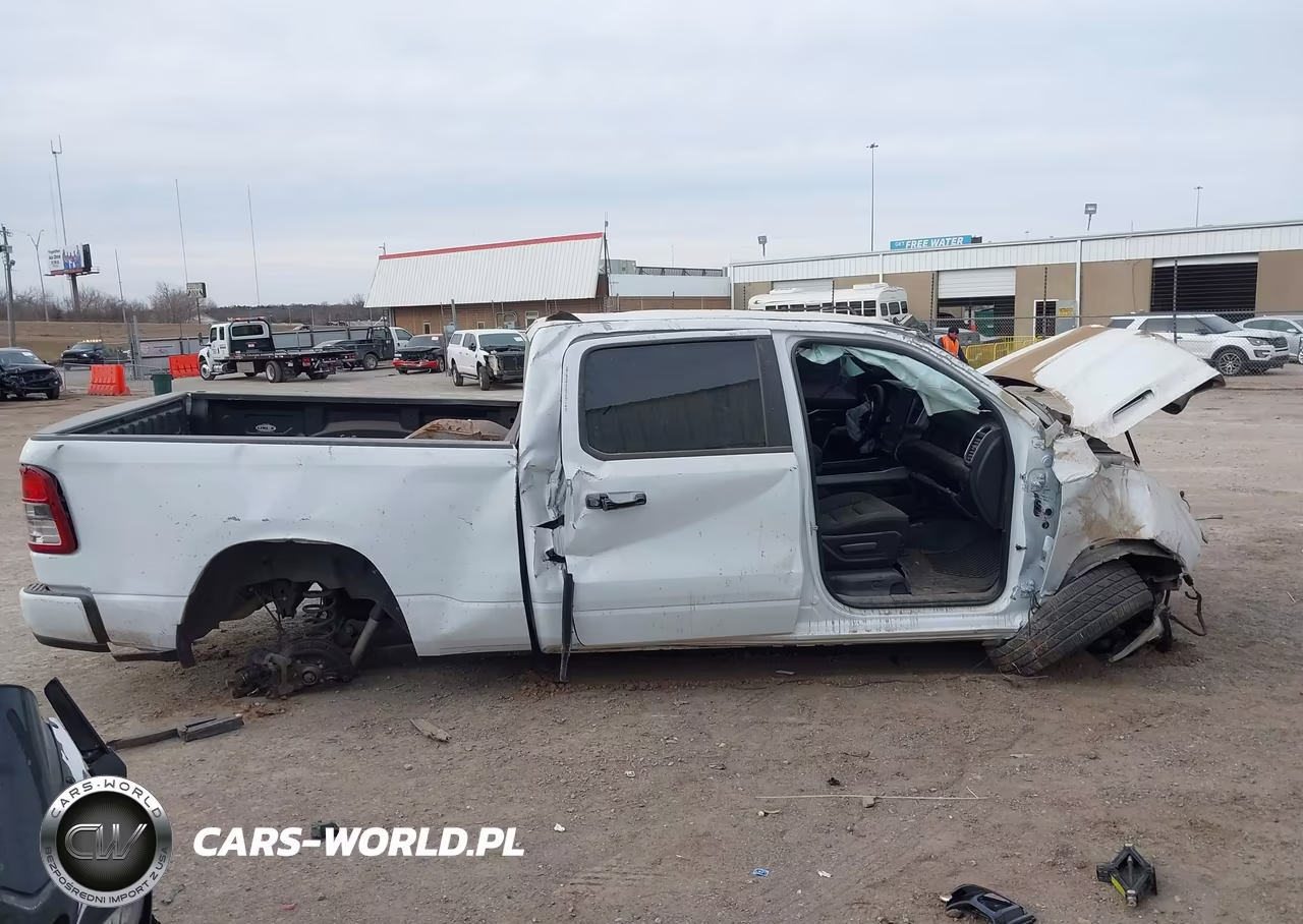 2024 Ram 1500 VIN:1C6SRFMTXRN139999 - 13