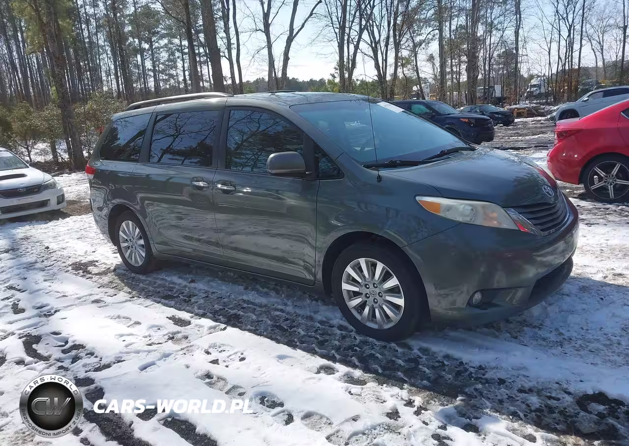 2013 Toyota Sienna Xle 7 Passenger