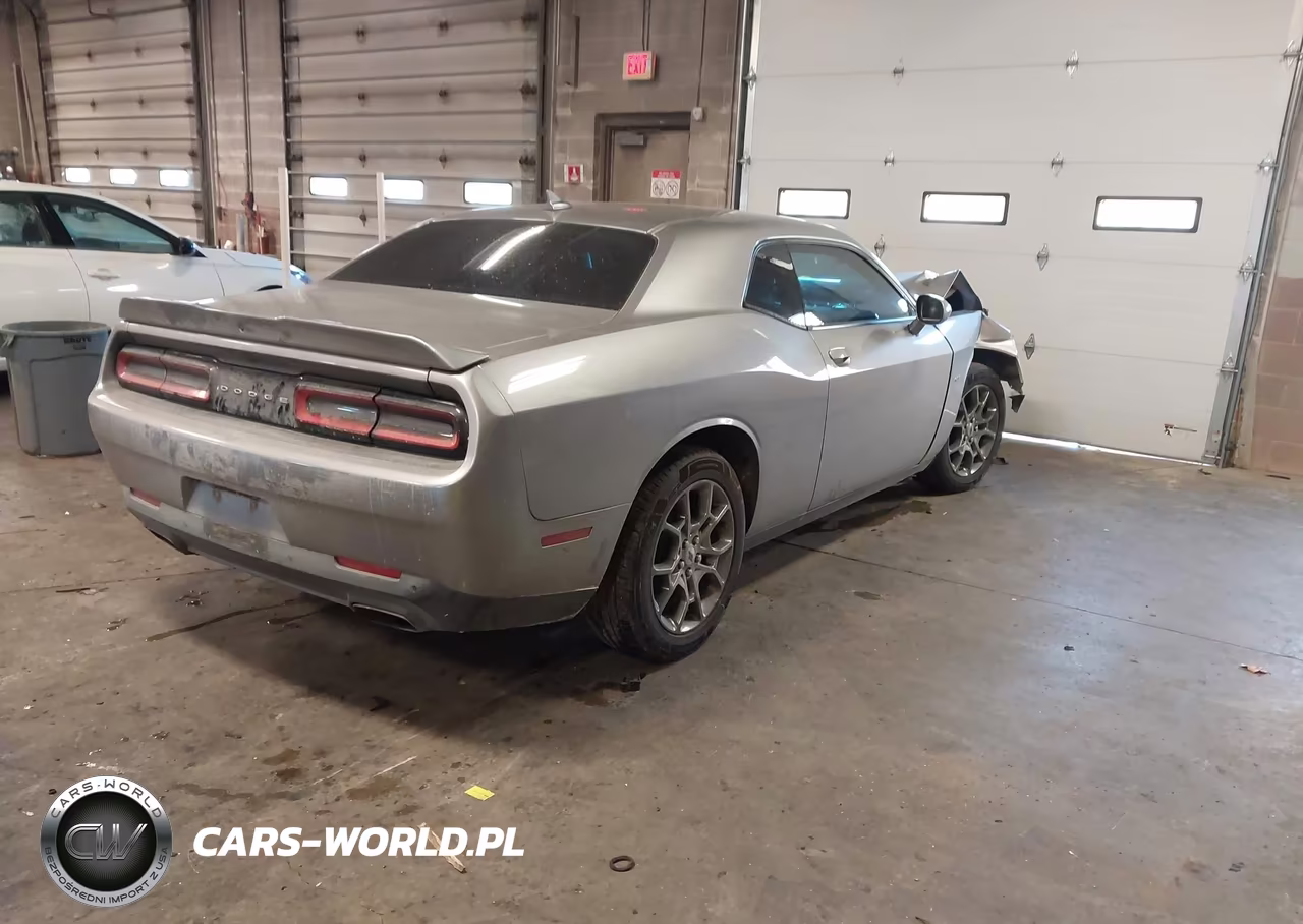 2017 Dodge Challenger Gt VIN:2C3CDZGG1HH615032 - 4