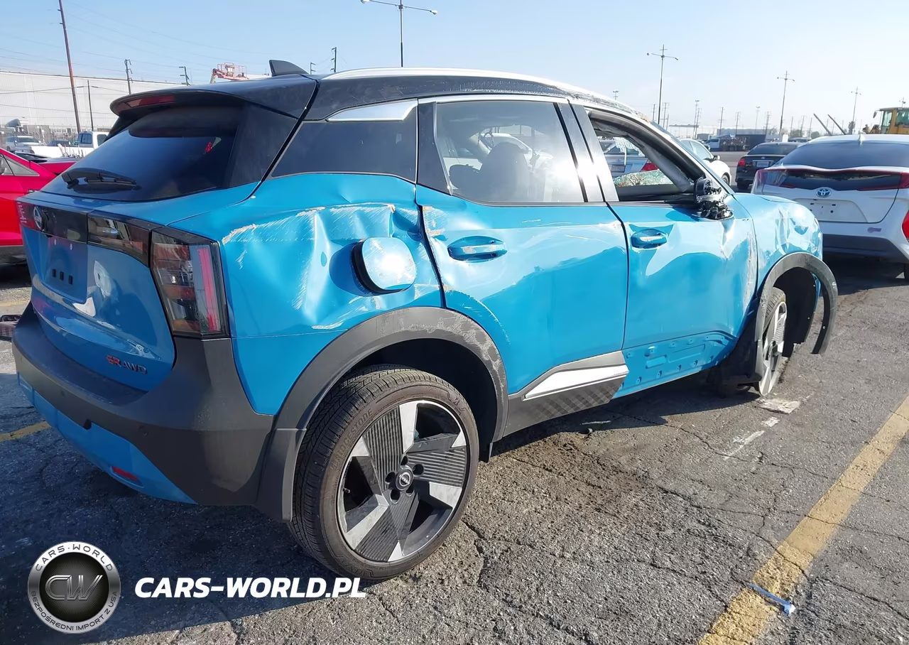2025 Nissan Kicks Sr Intelligent Awd VIN:3N8AP6DB9SL389908 - 4