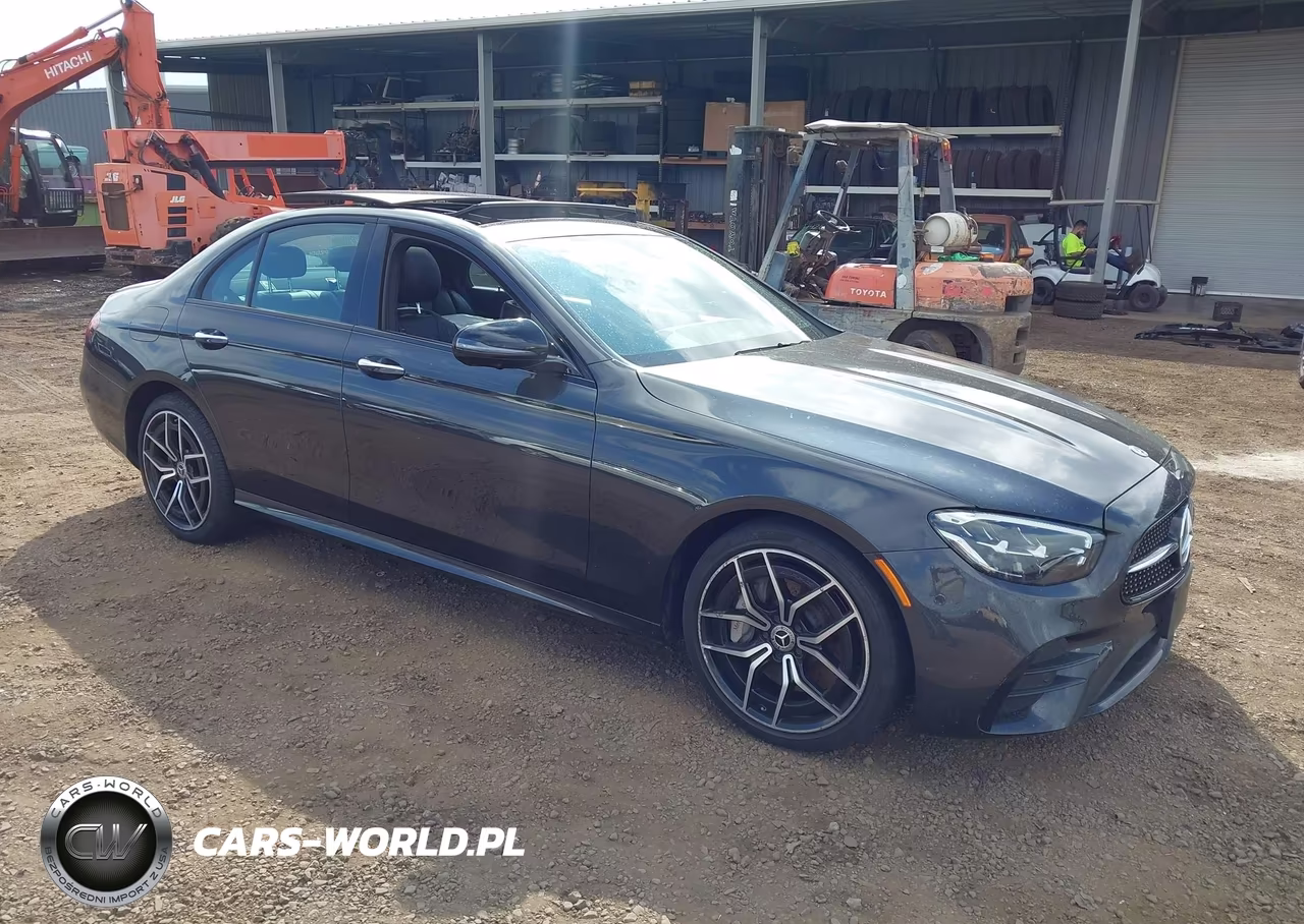 2022 Mercedes-Benz E 350 – zdjęcie 1 z 11