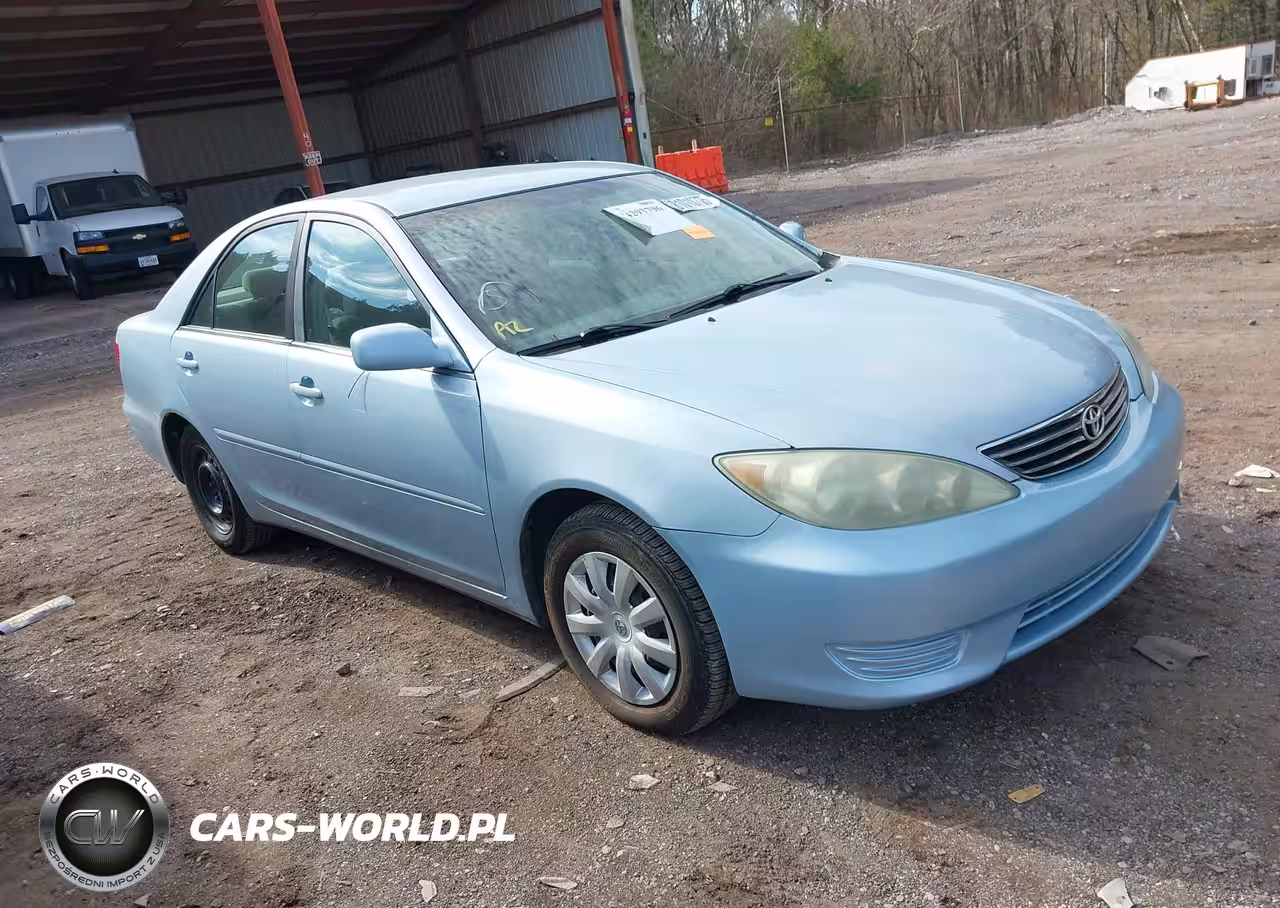 2005 Toyota Camry Le
