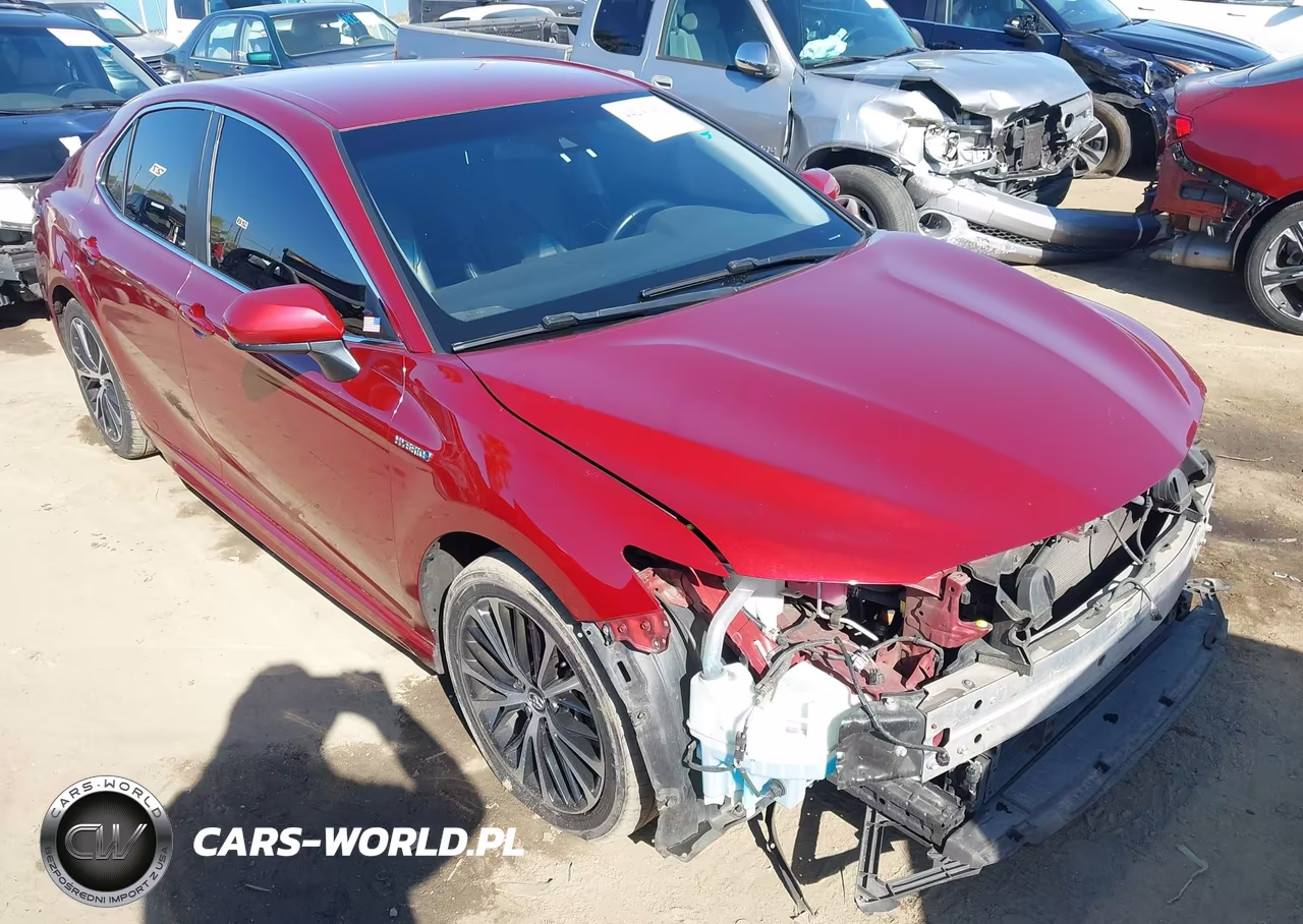 2018 Toyota Camry Hybrid Se