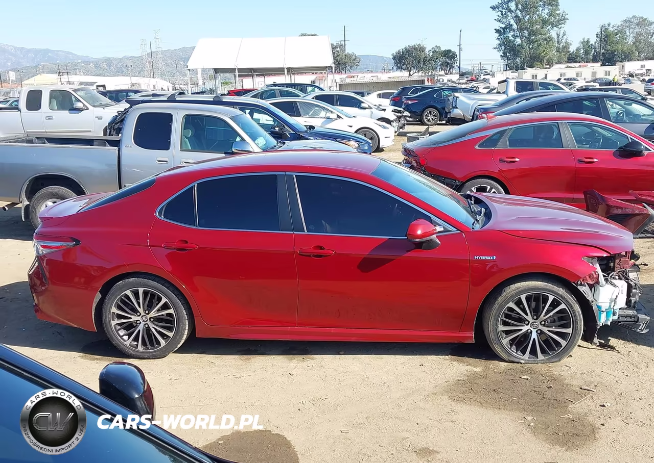 2018 Toyota Camry Hybrid Se VIN:4T1B21HK6JU506646 - 14