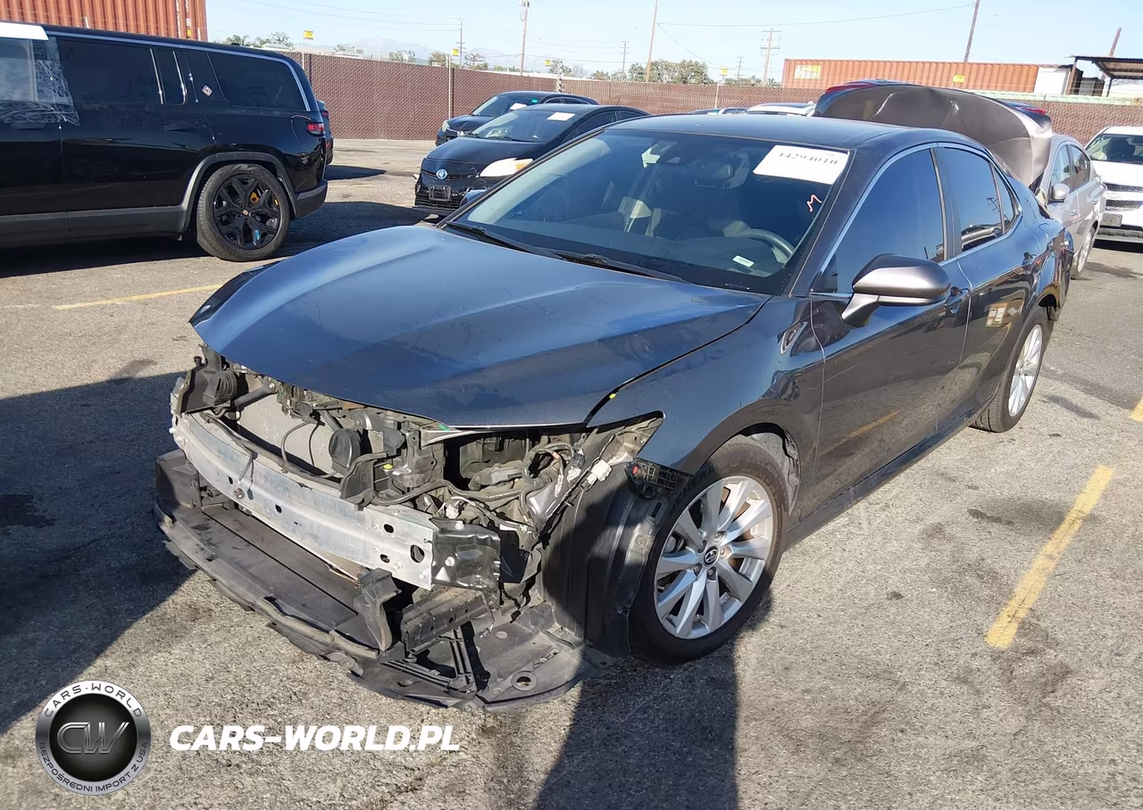 2019 Toyota Camry Le VIN:4T1B11HK3KU754406 - 13