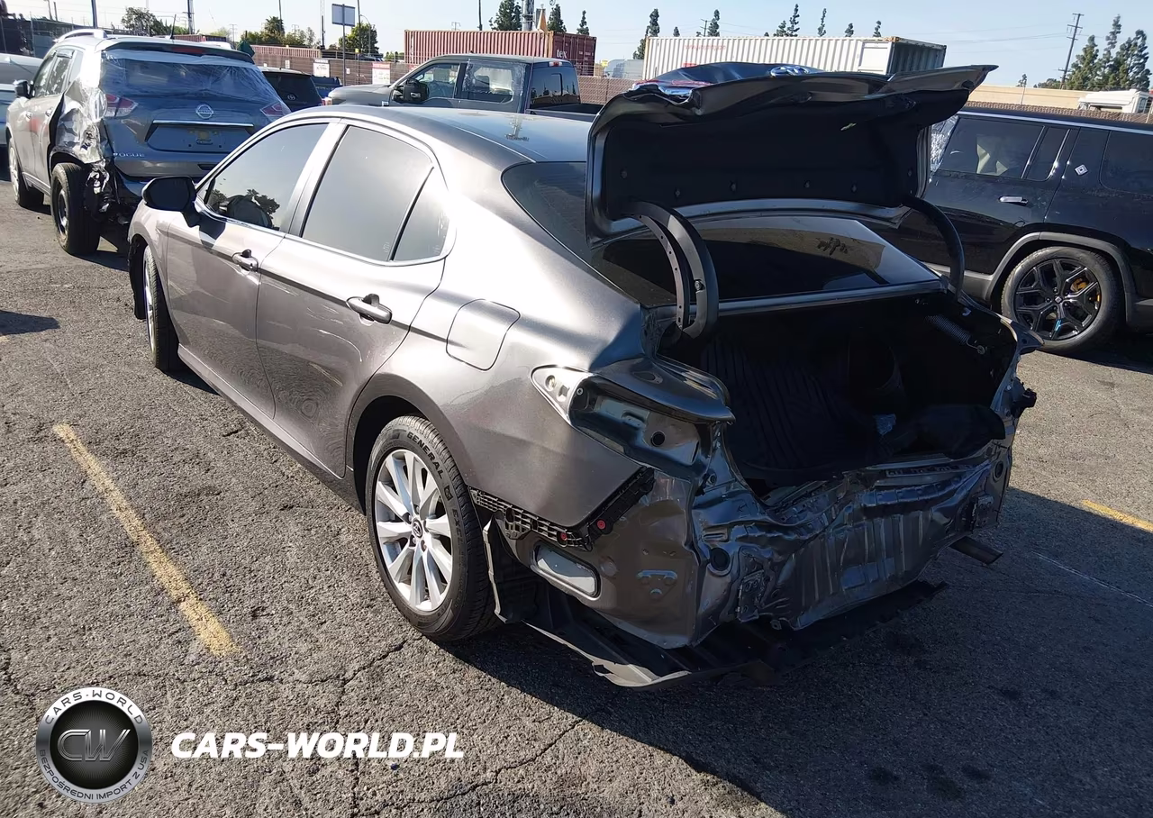 2019 Toyota Camry Le VIN:4T1B11HK3KU754406 - 3