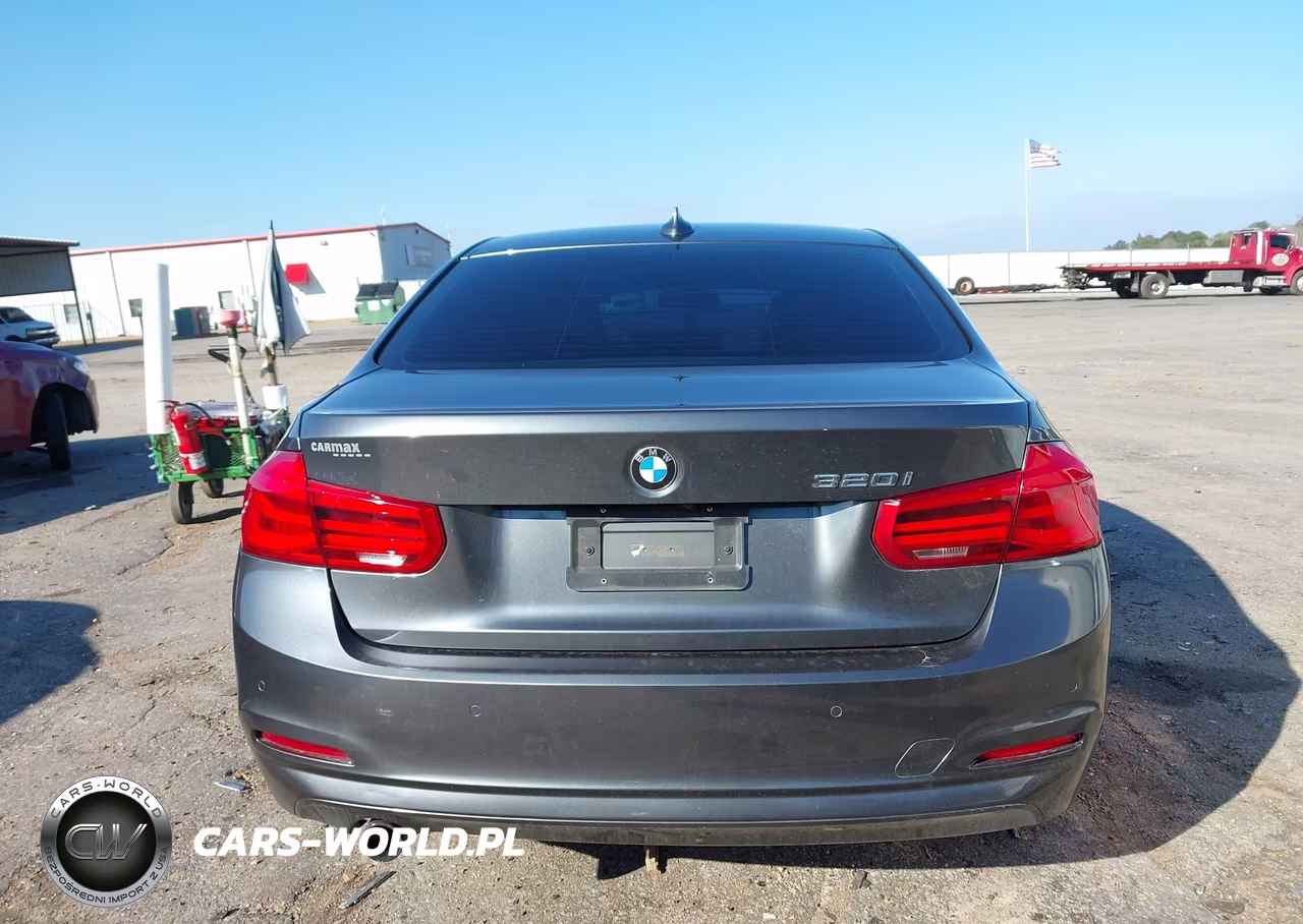 2017 BMW 320I VIN:WBA8A9C59HK619687 - 16