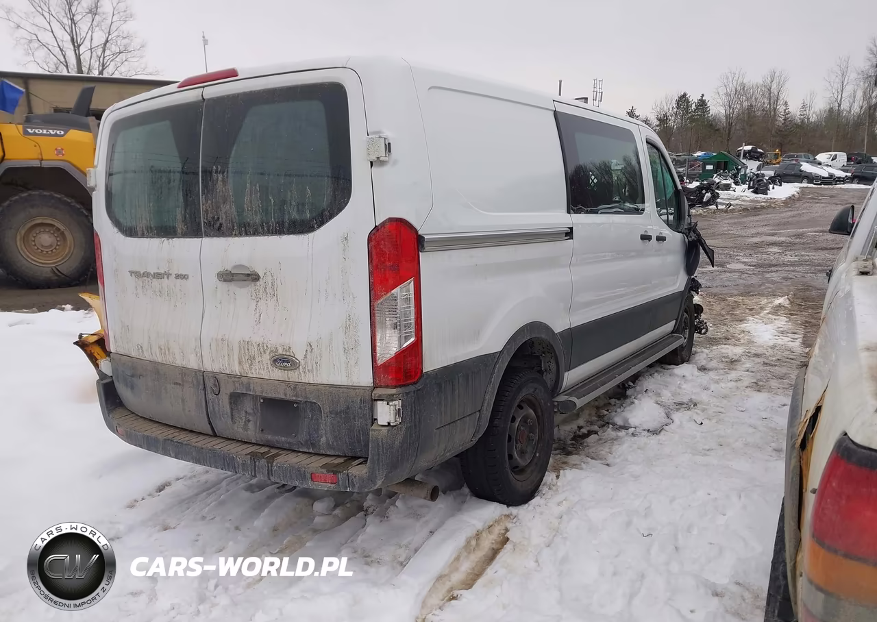 2023 Ford Transit-250 VIN:1FTBR1Y82PKA10753 - 4