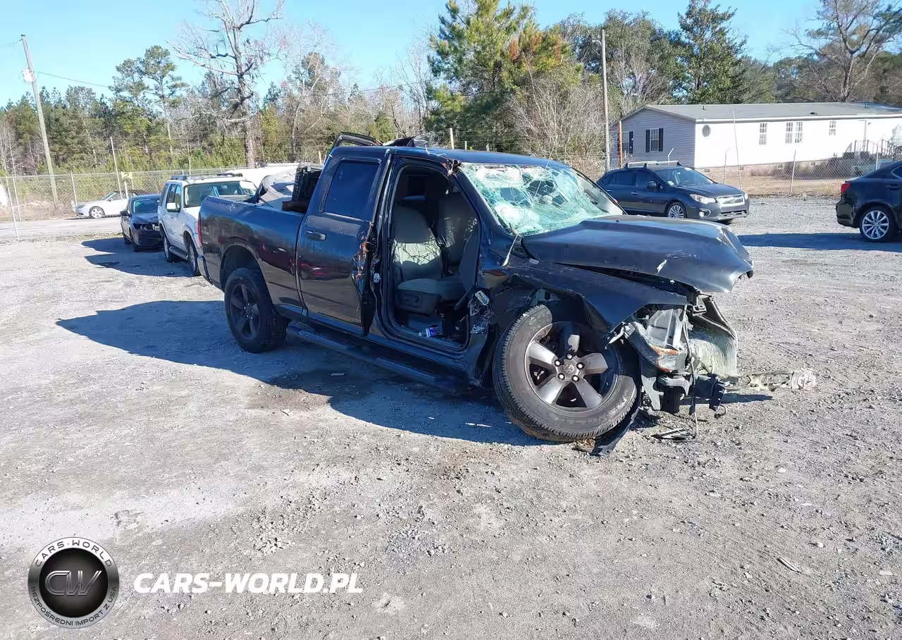 2018 Ram 1500 Express 4X2 6'4 Box