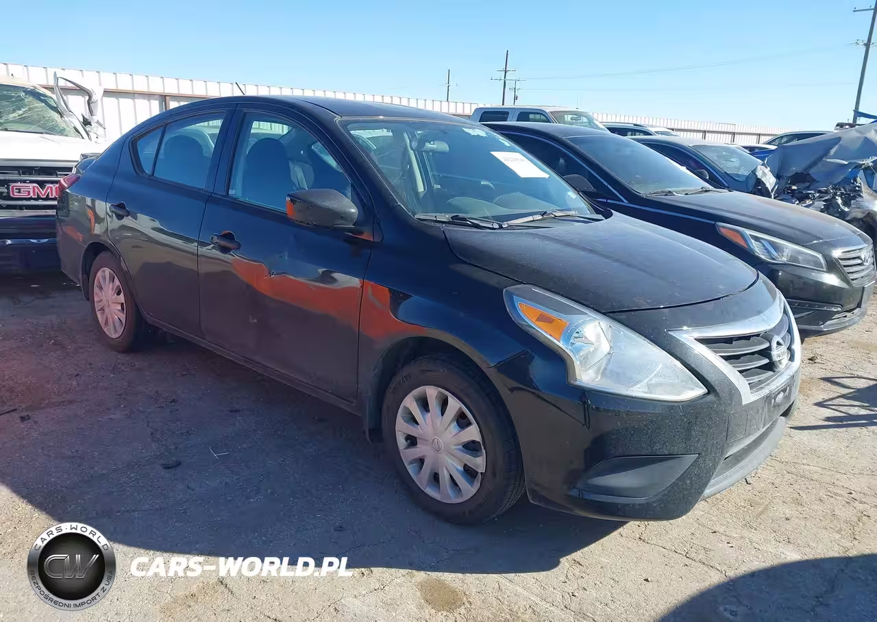 2017 Nissan Versa 1.6 S+