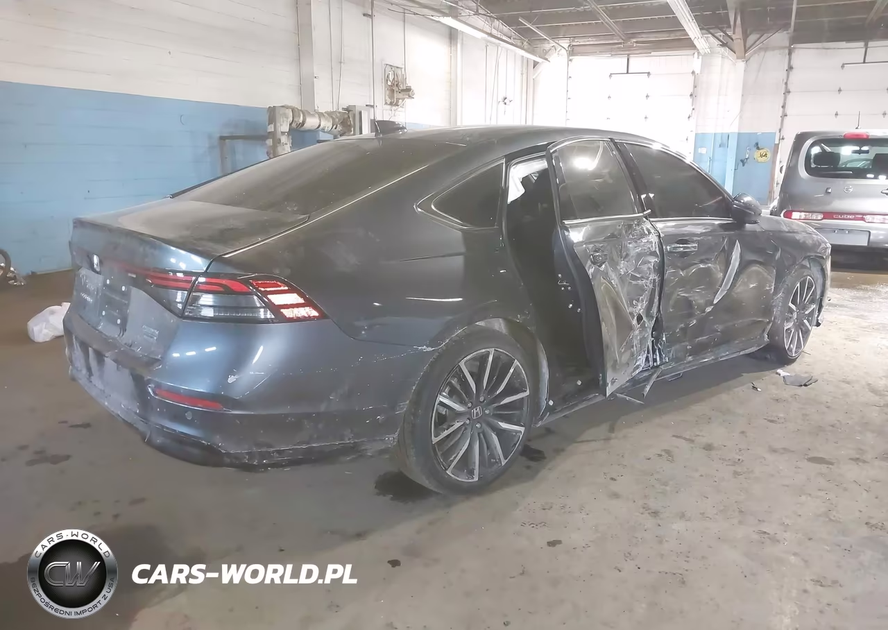2024 Honda Accord Hybrid Touring VIN:1HGCY2F83RA062578 - 4