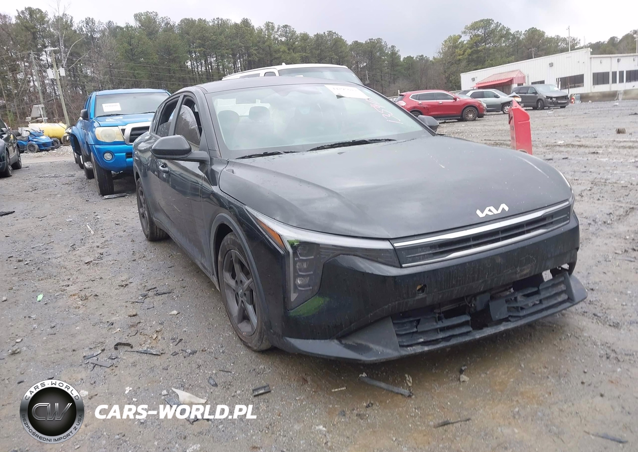 2025 Kia K4 Lxs