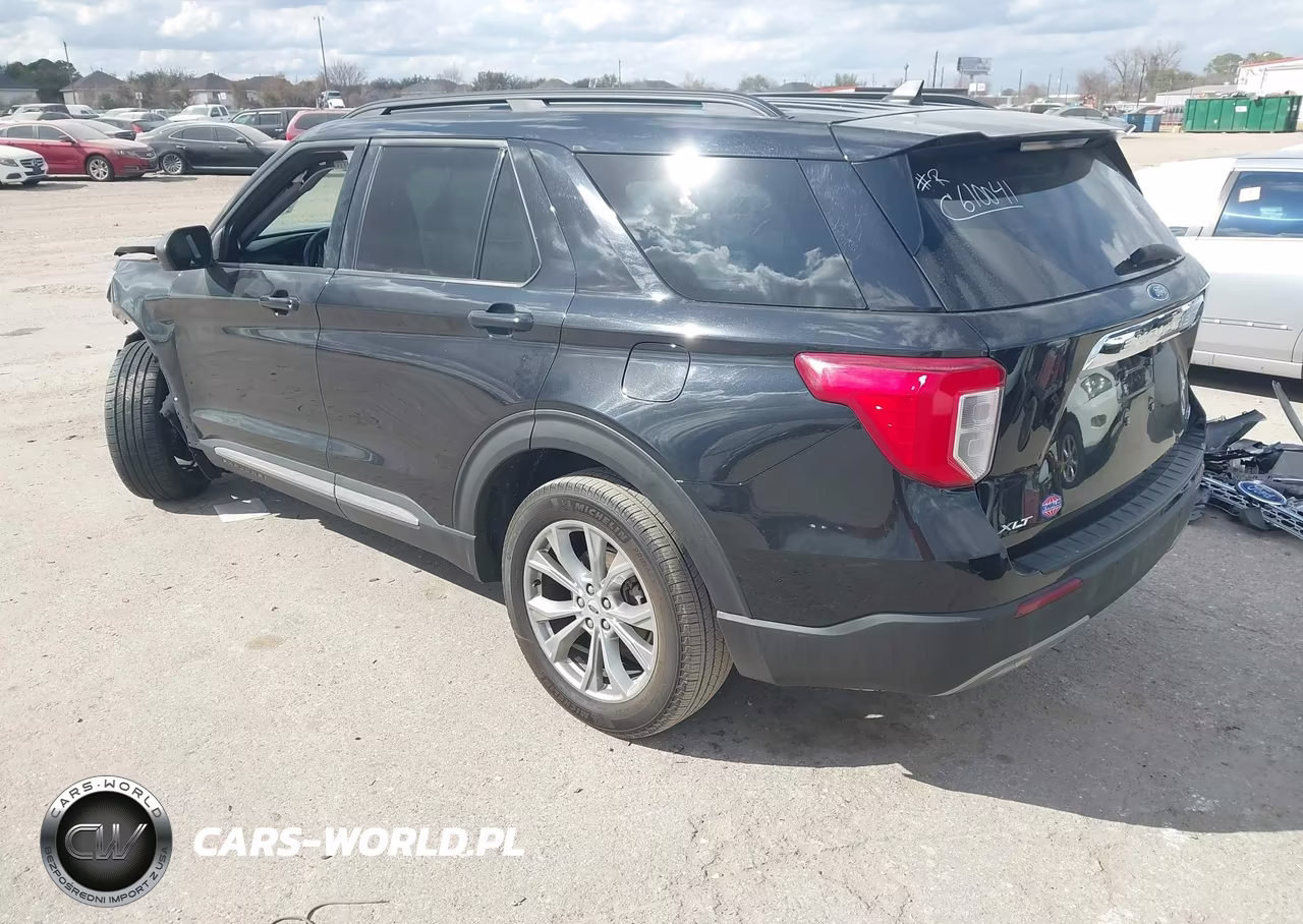 2023 Ford Explorer Xlt VIN:1FMSK8DH5PGA69037 - 3