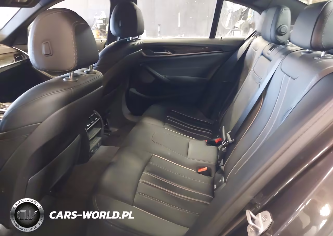 2019 BMW 530I xDrive VIN:WBAJA7C55KG909943 - 8