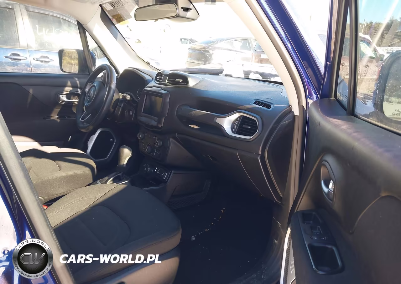 2018 Jeep Renegade Latitude 4X4 VIN:ZACCJBBB8JPJ15619 - 5