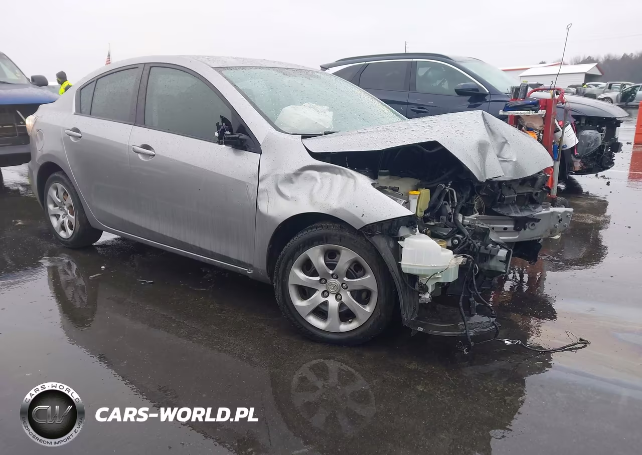 2013 Mazda Mazda3 I Sv – zdjęcie 1 z 17
