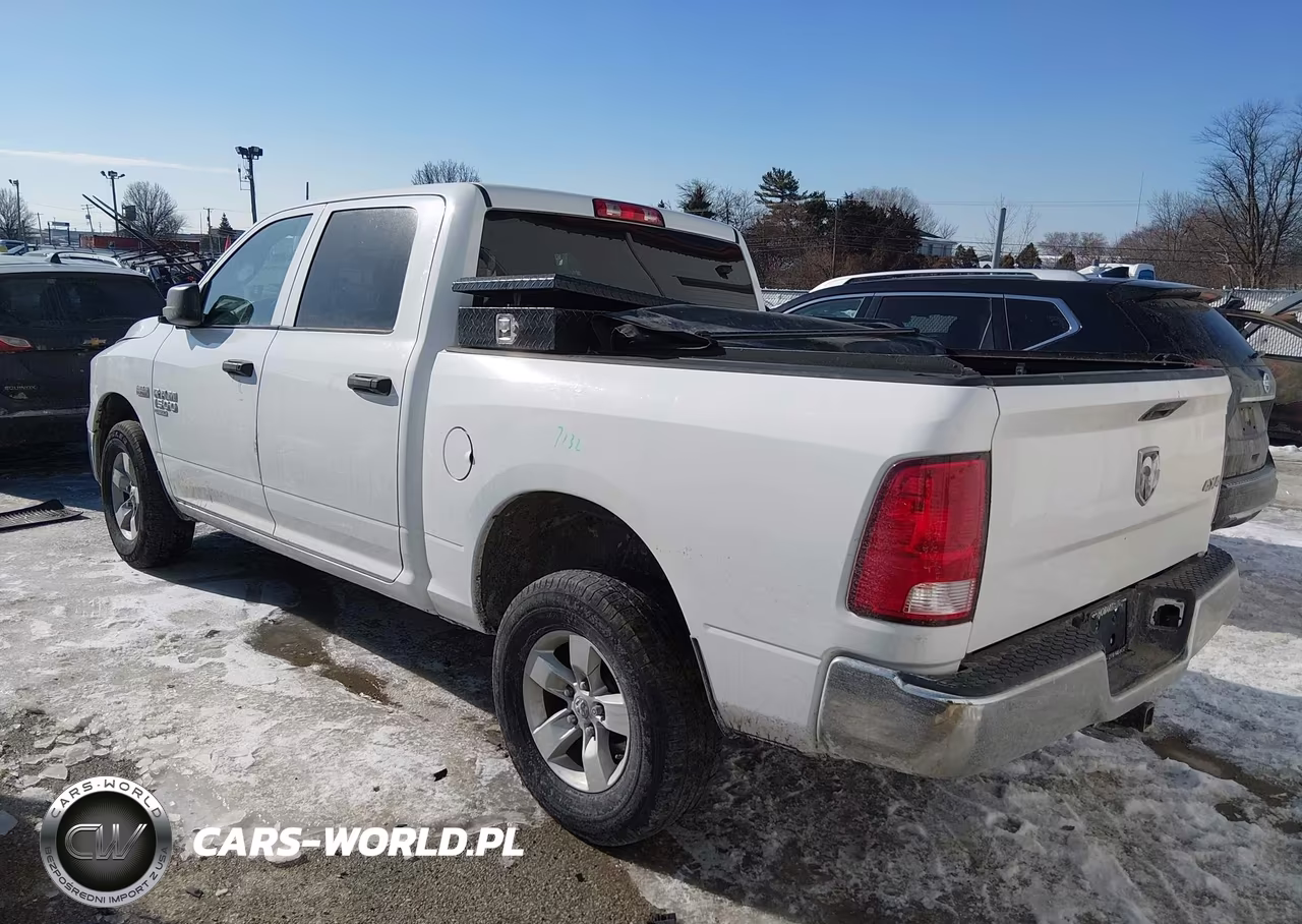 2020 Ram 1500 Classic Tradesman 4X4 5'7 Box VIN:3C6RR7KT2LG130947 - 3