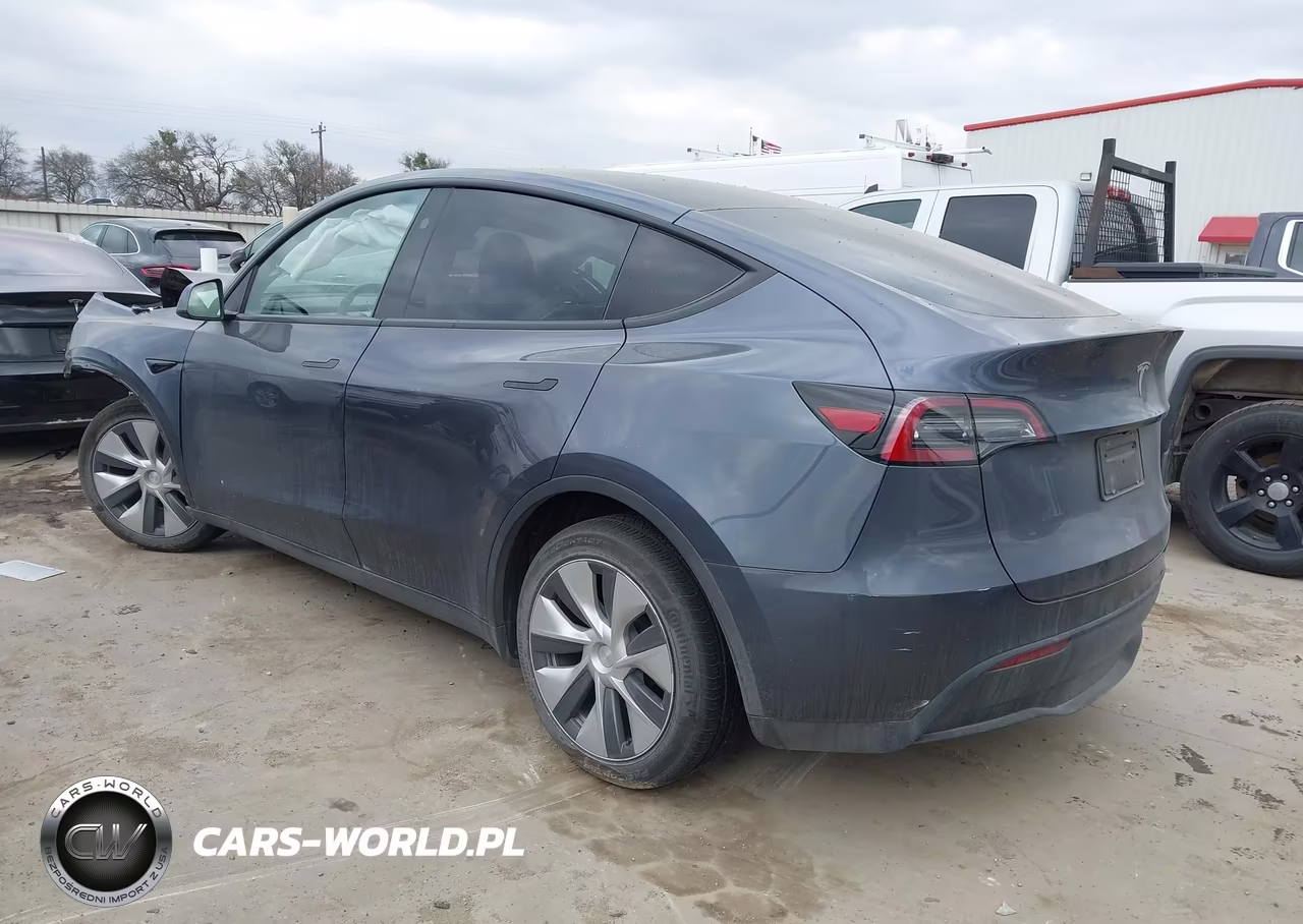 2023 Tesla Model Y Rwd VIN:7SAYGDED8PF960702 - 3