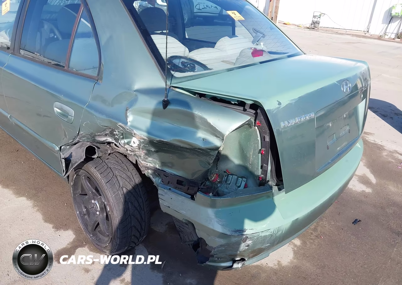 2005 Hyundai Accent Gls VIN:KMHCG45C65U605896 - 6