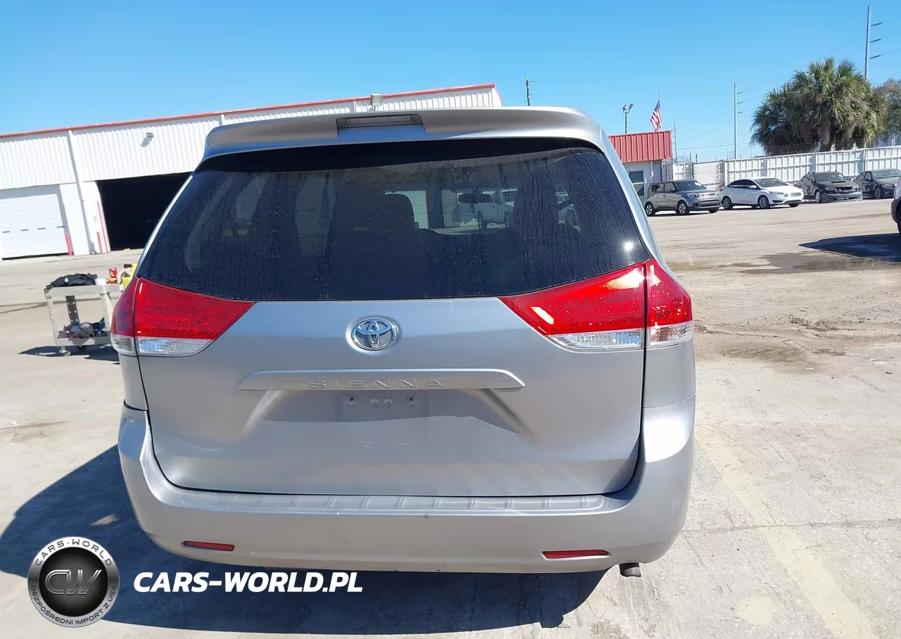2012 Toyota Sienna Le 8 Passenger VIN:5TDKA3DC4CS015095 - 16