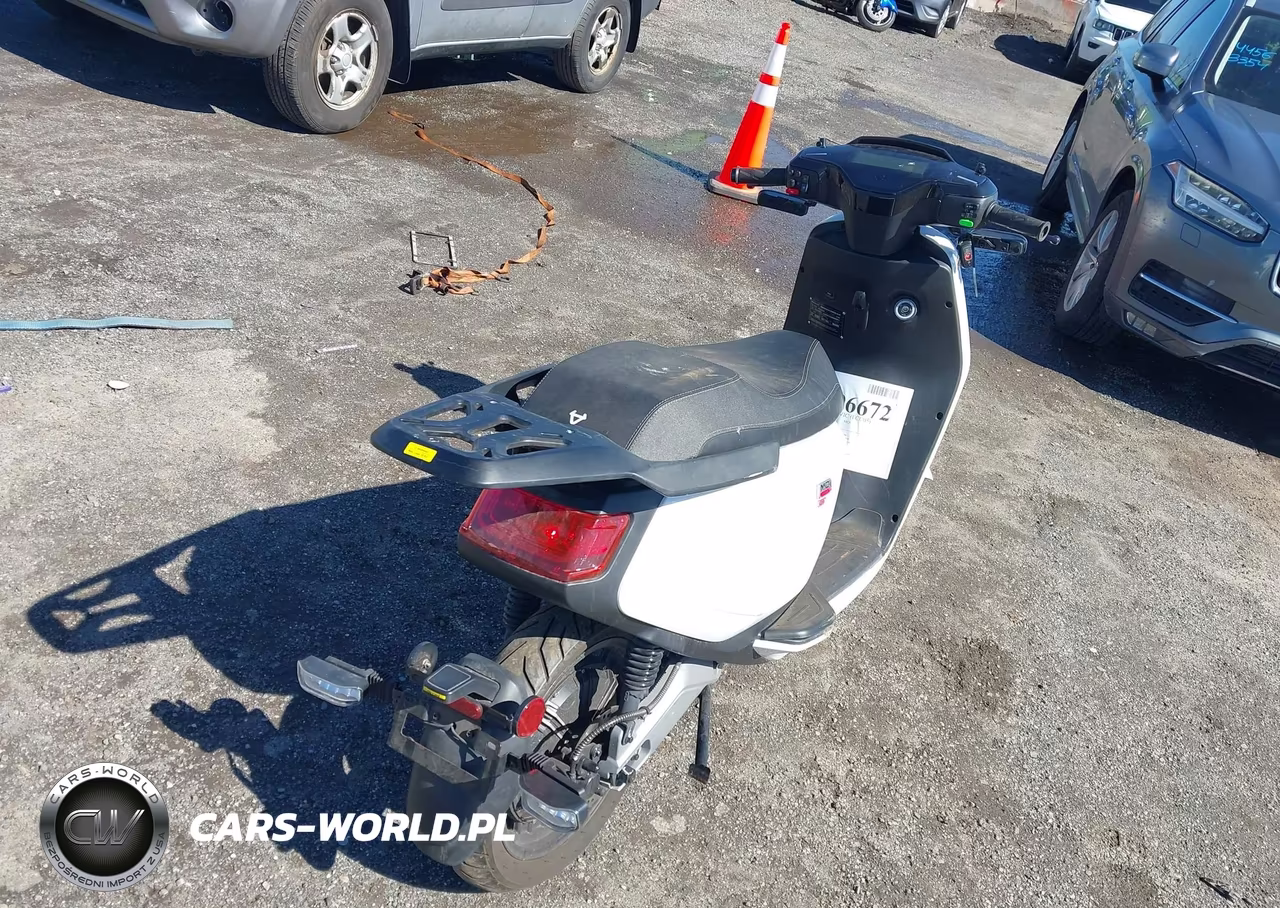 2022 Niu Mqi VIN:HA6M1T4A7N3000028 - 4