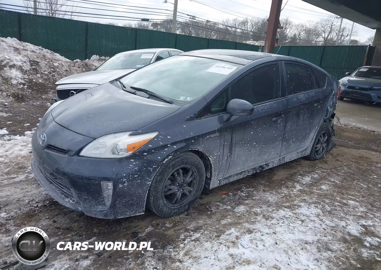2014 Toyota Prius Three VIN:JTDKN3DU2E1765429 - 2