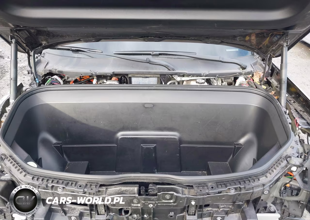 2023 Rivian R1S Adventure VIN:7PDSGABA9PN013254 - 10