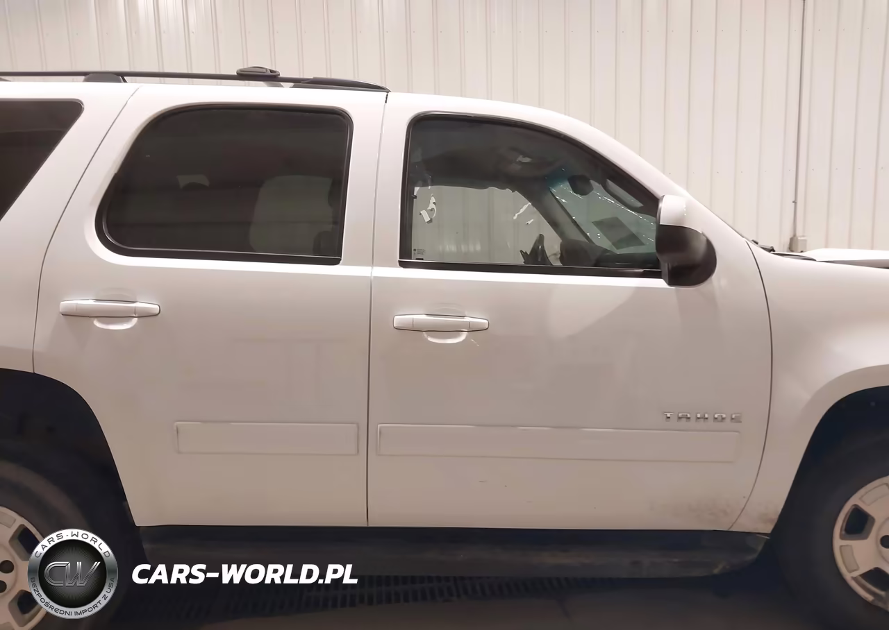 2011 Chevrolet Tahoe Ls VIN:1GNSKAE07BR386164 - 14