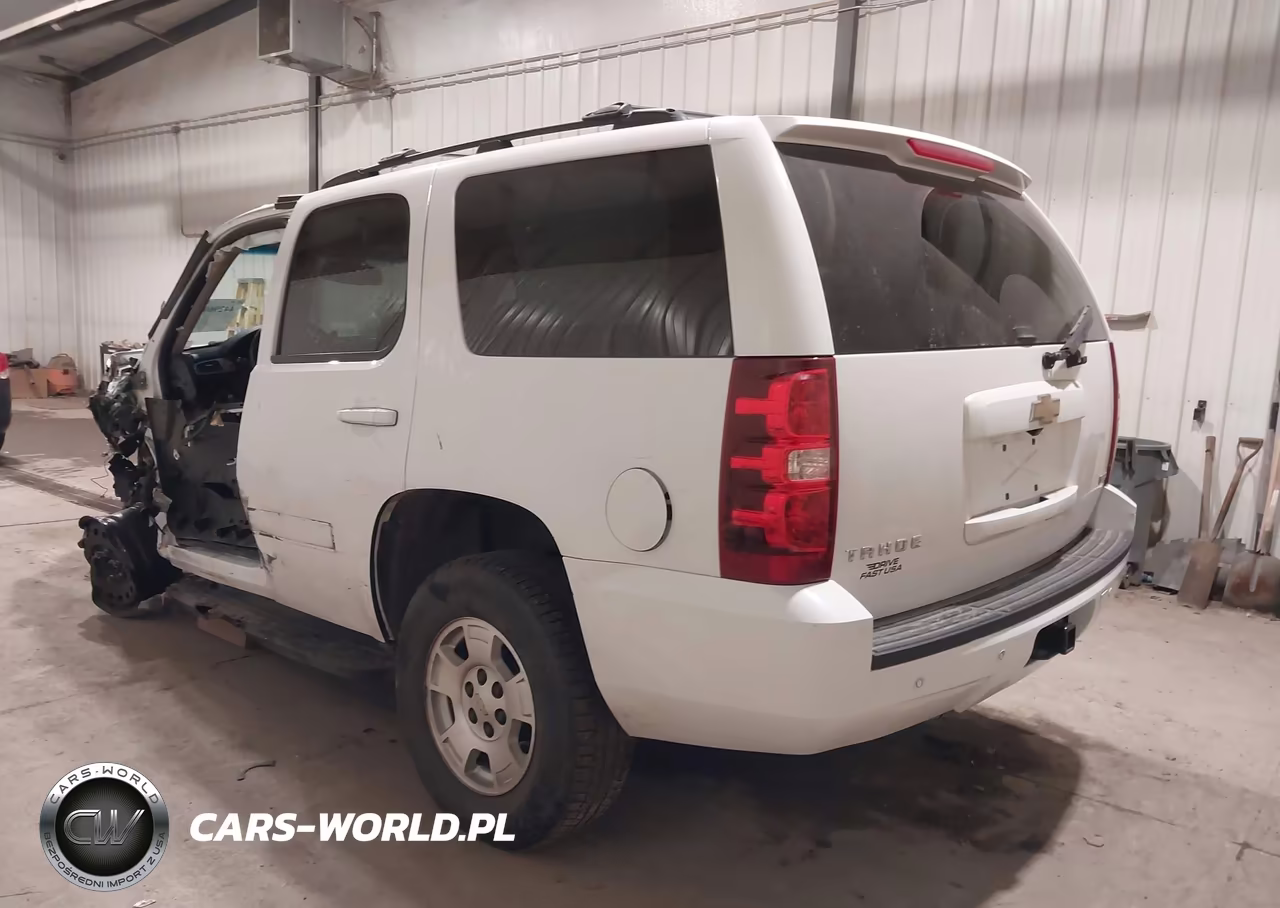 2011 Chevrolet Tahoe Ls VIN:1GNSKAE07BR386164 - 3