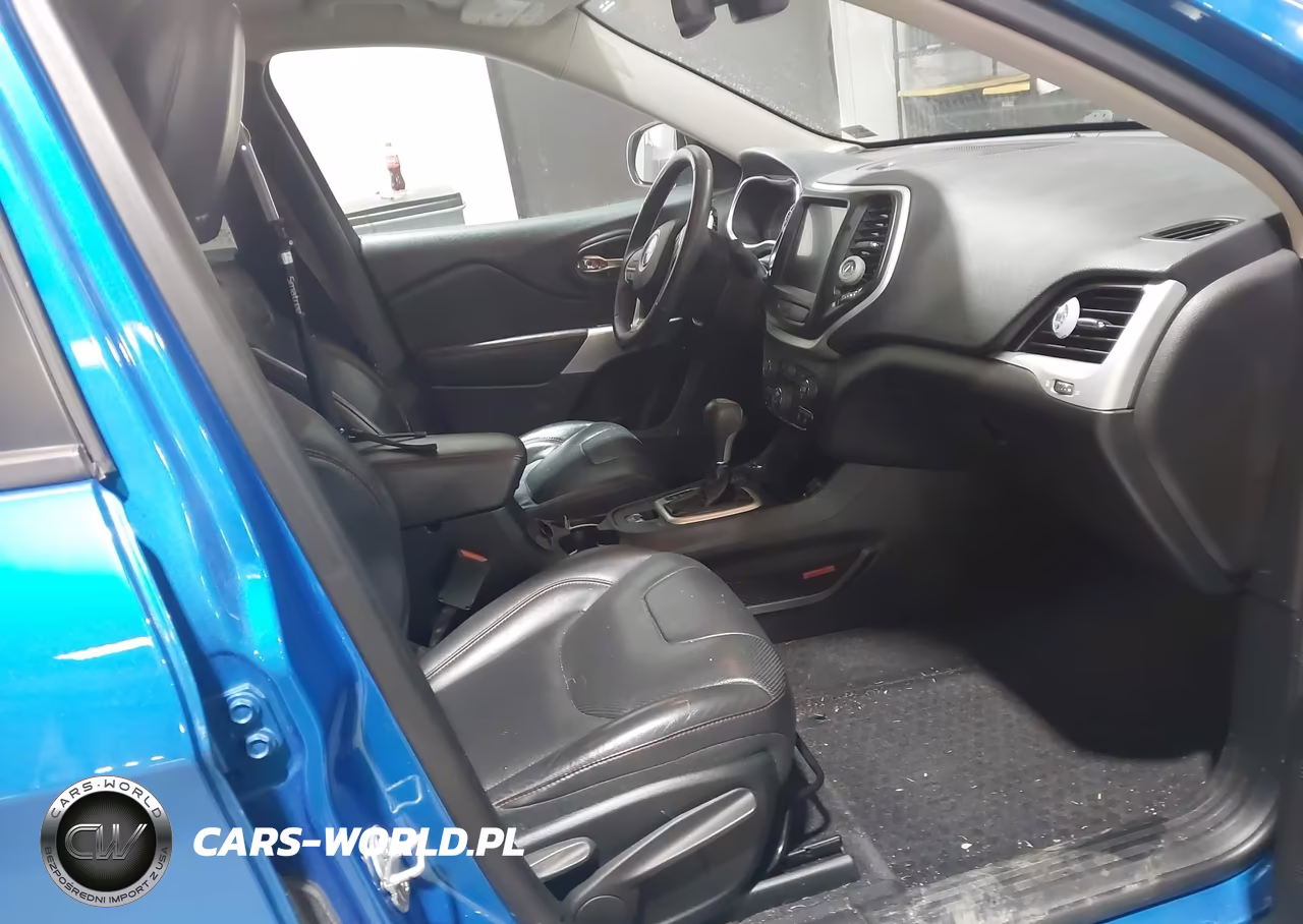 2018 Jeep Cherokee Trailhawk 4X4 VIN:1C4PJMBX1JD581631 - 5