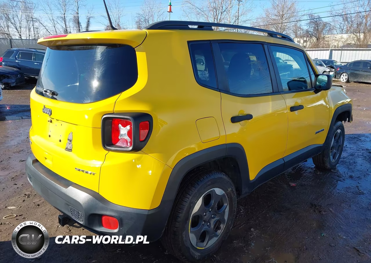 2018 Jeep Renegade Sport 4X4 VIN:ZACCJBAB4JPH44685 - 4