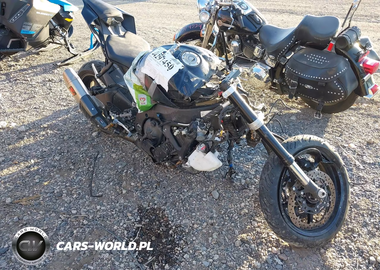 2020 Yamaha Yzfr6 – zdjęcie 1 z 11