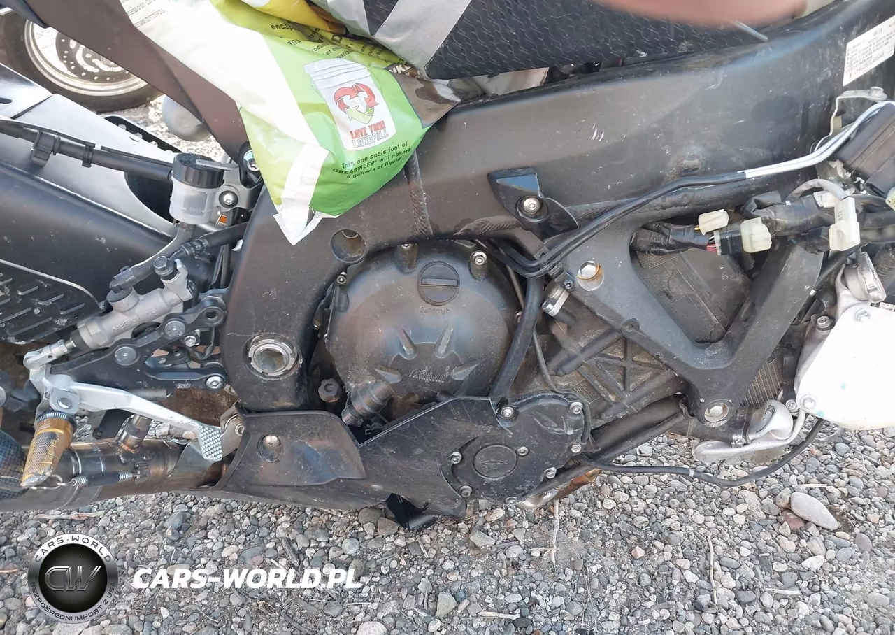 2020 Yamaha Yzfr6 VIN:JYARJ28E5LA005446 - 8