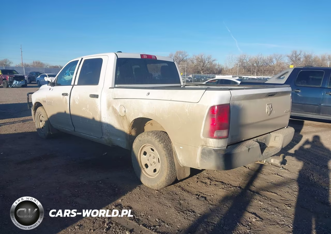 2015 Ram 1500 Tradesman VIN:1C6RR7SM0FS724040 - 3