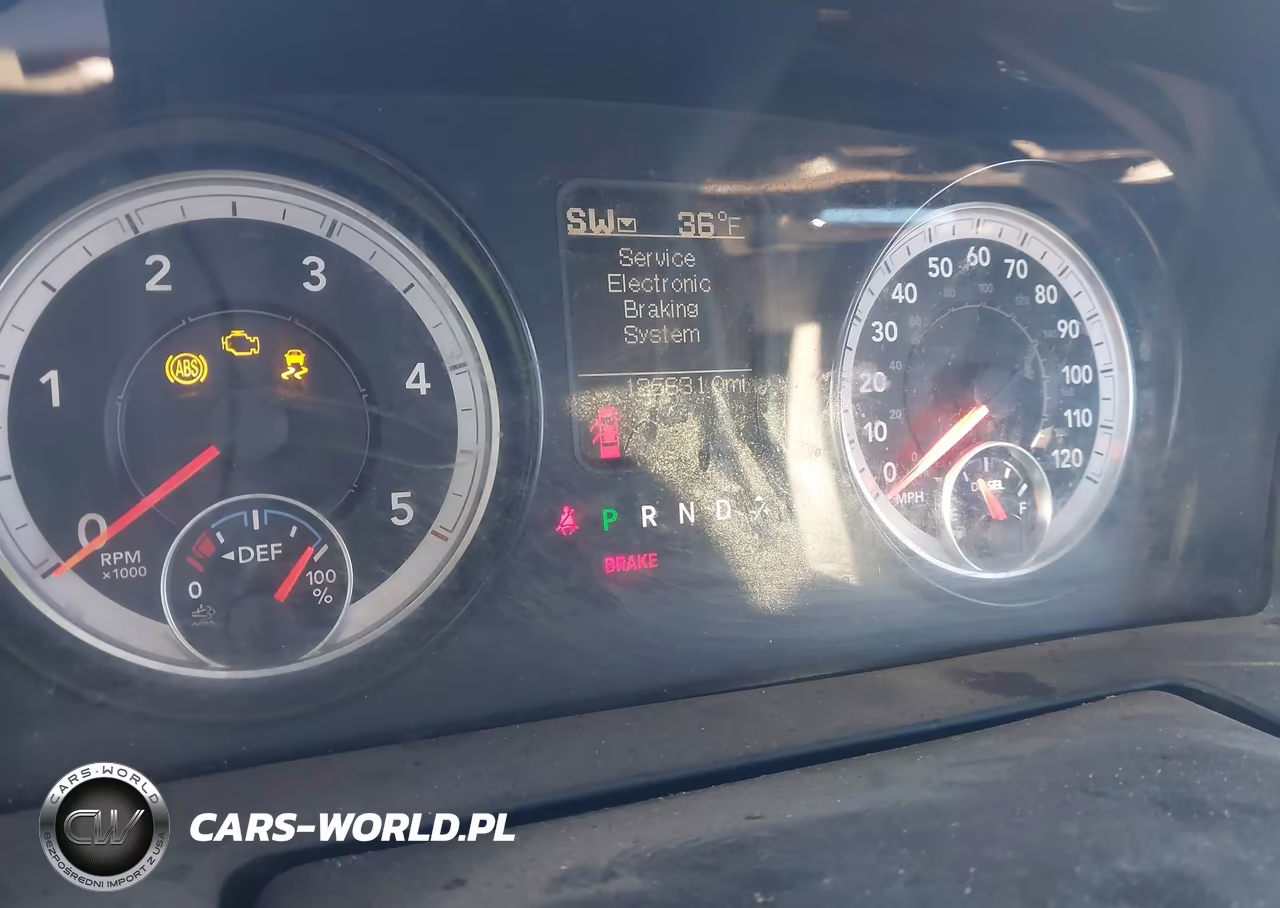 2015 Ram 1500 Tradesman VIN:1C6RR7SM0FS724040 - 7