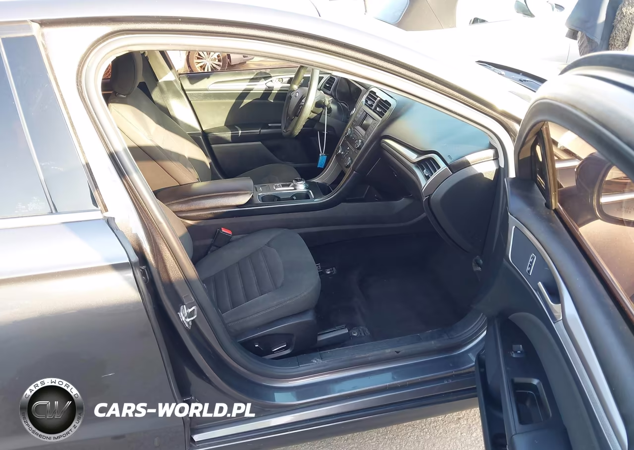 2017 Ford Fusion Se VIN:3FA6P0H76HR230571 - 5