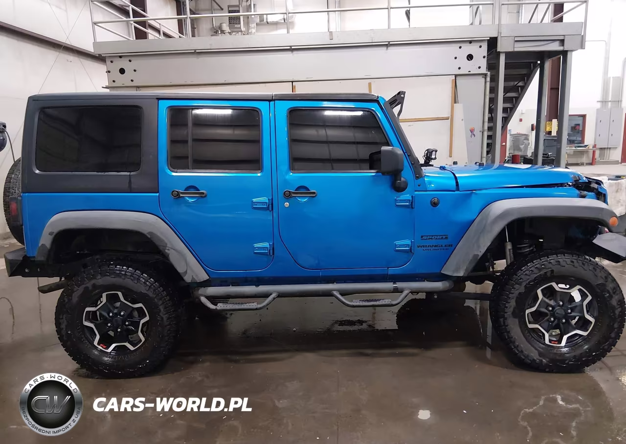 2014 Jeep Wrangler Unlimited Sport VIN:1C4HJWDG8EL200141 - 13