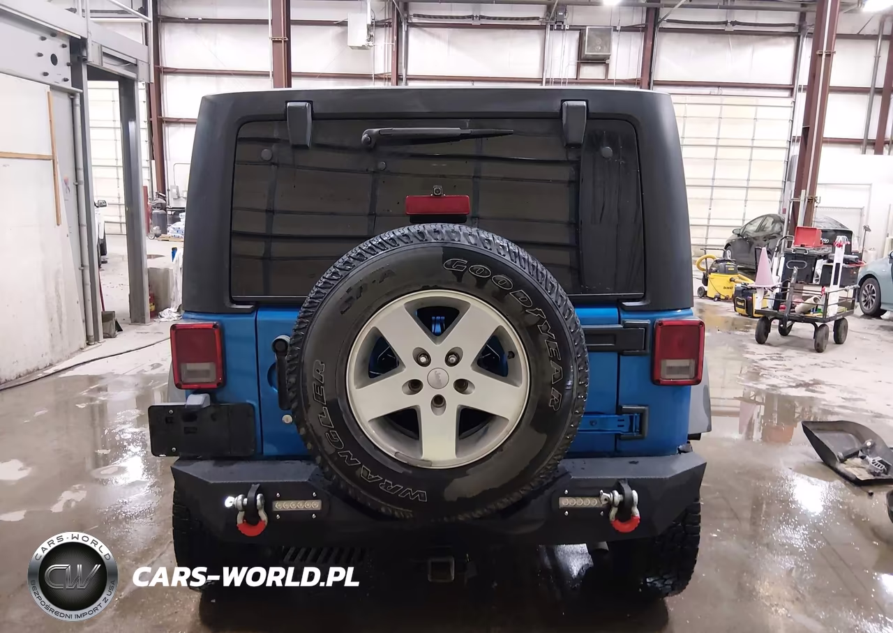 2014 Jeep Wrangler Unlimited Sport VIN:1C4HJWDG8EL200141 - 16