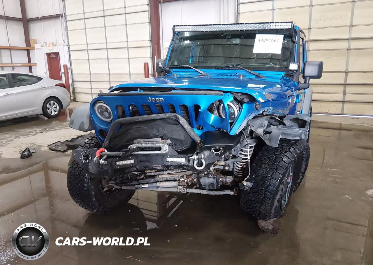 2014 Jeep Wrangler Unlimited Sport VIN:1C4HJWDG8EL200141 - 6