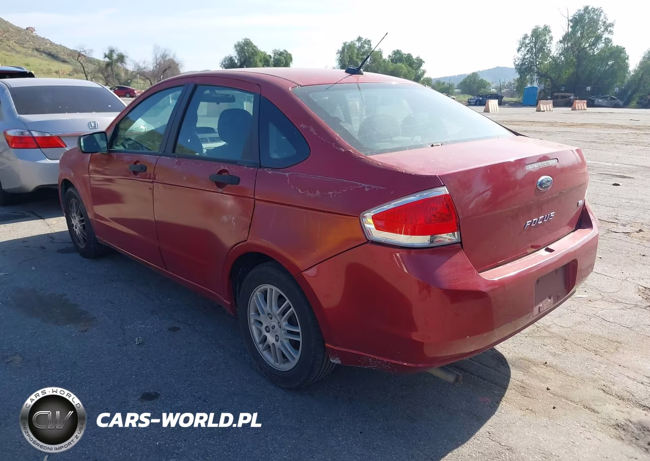 2010 Ford Focus Se VIN:1FAHP3FN7AW222445 - 3