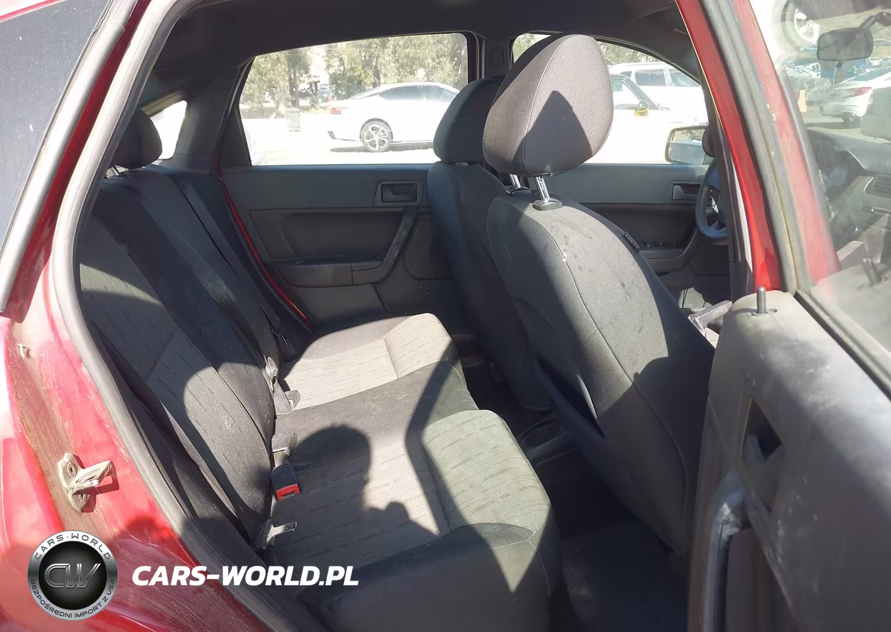 2010 Ford Focus Se VIN:1FAHP3FN7AW222445 - 8